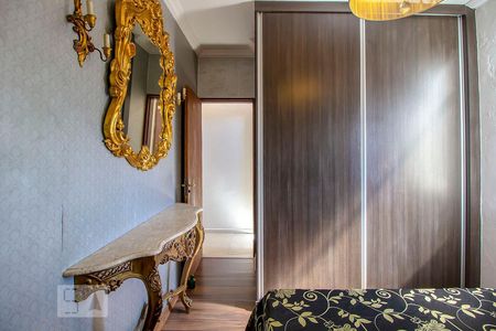 Quarto 1 de apartamento para alugar com 2 quartos, 150m² em Carlos Prates, Belo Horizonte