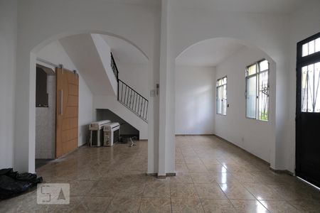 Sala de casa de condomínio à venda com 3 quartos, 170m² em Maracanã, Rio de Janeiro