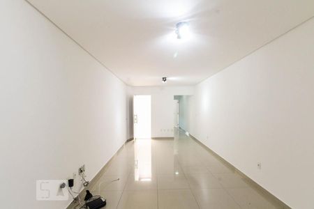 Sala  de casa para alugar com 3 quartos, 101m² em Parque Sevilha, São Paulo