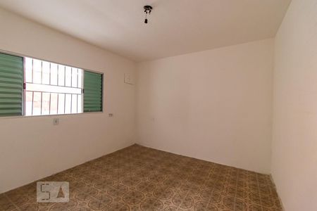 Quarto de casa para alugar com 1 quarto, 50m² em Santo Antônio, Osasco