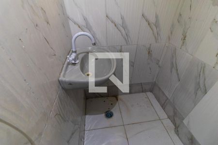 Banheiro de casa para alugar com 1 quarto, 70m² em Cidade Antônio Estevão de Carvalho, São Paulo