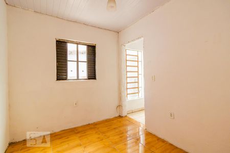 Quarto 1 de casa para alugar com 2 quartos, 68m² em São José, Porto Alegre