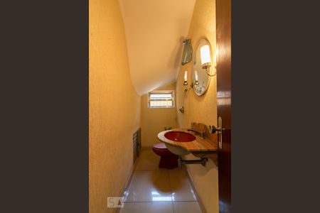 Lavabo de casa para alugar com 3 quartos, 230m² em Centro, Osasco