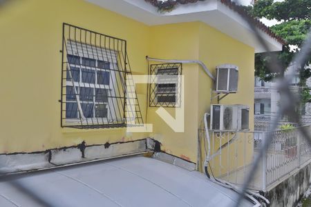 Vista da Sala de apartamento para alugar com 2 quartos, 75m² em Embaré, Santos