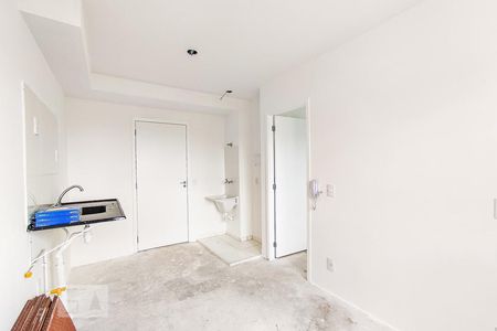 Sala, cozinha e Área de Serviço integrados de apartamento à venda com 1 quarto, 24m² em Vila Andrade, São Paulo