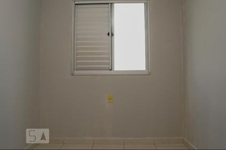Quarto 1 de apartamento para alugar com 2 quartos, 47m² em Dona Zulmira, Uberlândia