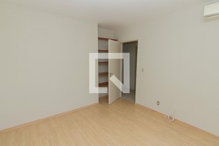 Quarto 1 de apartamento para alugar com 2 quartos, 68m² em Petrópolis, Porto Alegre