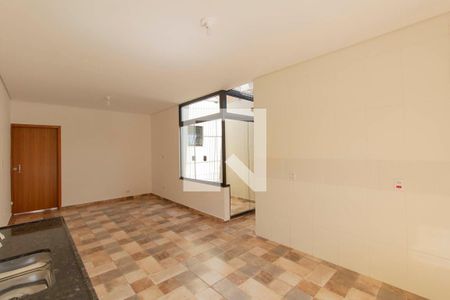 Sala e Cozinha Integrada de casa para alugar com 2 quartos, 140m² em Vila Talarico, São Paulo