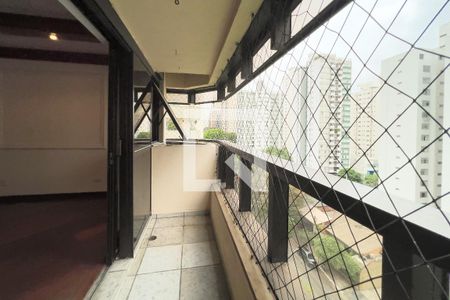 Sacada de apartamento à venda com 4 quartos, 185m² em Moema, São Paulo