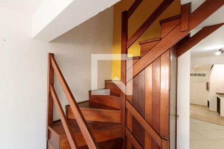 Escada de casa de condomínio à venda com 2 quartos, 74m² em Sarandi, Porto Alegre