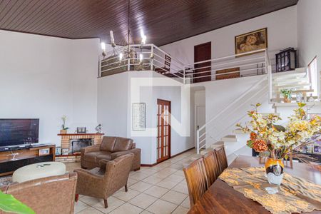 Sala de casa para alugar com 4 quartos, 292m² em Adalgisa, Osasco