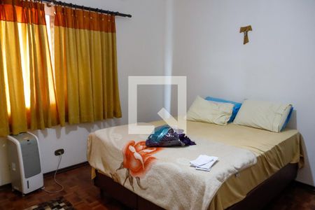 Quarto 1 de casa para alugar com 3 quartos, 320m² em Km 18, Osasco