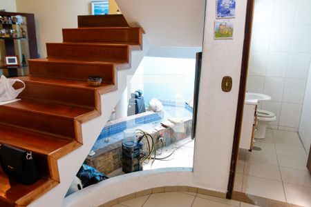sala de casa para alugar com 3 quartos, 320m² em Km 18, Osasco