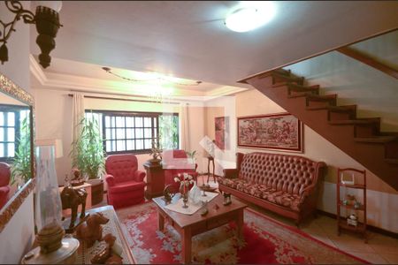 Sala de casa para alugar com 4 quartos, 231m² em Cristal, Porto Alegre