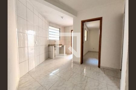 Cozinha de casa para alugar com 1 quarto, 40m² em Mutinga, Osasco