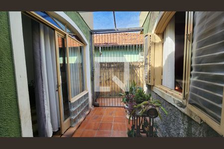 Vista  de casa à venda com 2 quartos, 163m² em Vila Vianelo, Jundiaí