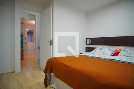 Quarto 1 - Demi-Suíte de casa de condomínio à venda com 3 quartos, 71m² em Sarandi, Porto Alegre