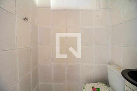 Banheiro de casa para alugar com 1 quarto, 50m² em Metalúrgicos, Osasco
