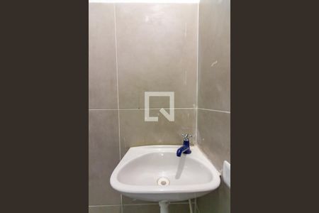 Kitnet de casa para alugar com 1 quarto, 20m² em Recanto das Rosas, Osasco