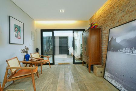 Casa à venda com 2 quartos, 110m² em Moema, São Paulo