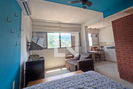Sala / Quarto de apartamento para alugar com 1 quarto, 25m² em Itararé, Santos