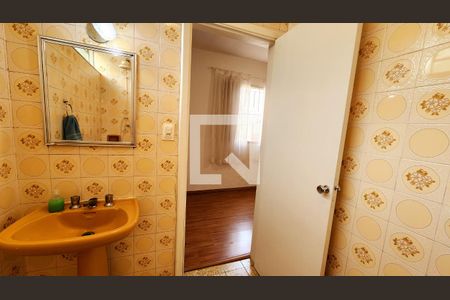 Banheiro da Suíte de casa à venda com 2 quartos, 340m² em Vila Vianelo, Jundiaí