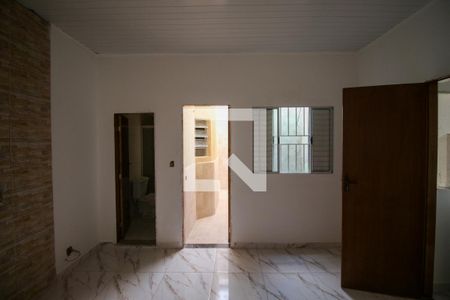 Quarto de casa para alugar com 1 quarto, 50m² em Jardim Santa Maria, São Paulo