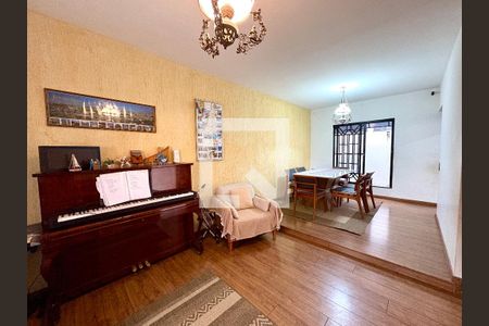 Sala de casa à venda com 3 quartos, 144m² em Jardim das Carpas, Jundiaí