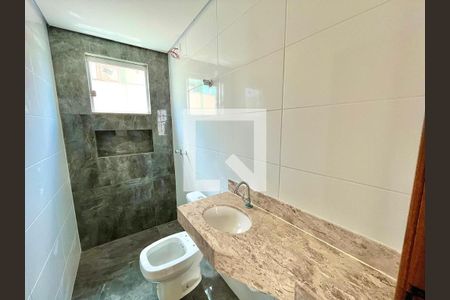Apartamento para alugar com 5 quartos, 144m² em Heliópolis, Belo Horizonte