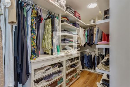 Apartamento à venda com 3 quartos, 208m² em Alto da Boa Vista, São Paulo