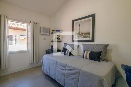 Quarto de casa de condomínio à venda com 2 quartos, 60m² em Recreio dos Bandeirantes, Rio de Janeiro