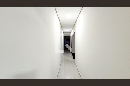 Corredor de casa à venda com 3 quartos, 140m² em Jardim Trevo, Jundiaí