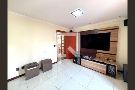 Sala de TV de casa à venda com 4 quartos, 600m² em Aglomeração Urbana de Jundiaí, Jundiaí
