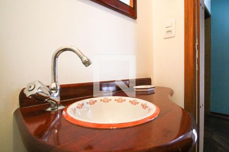 Lavabo de apartamento para alugar com 4 quartos, 195m² em Chácara Santo Antônio, São Paulo