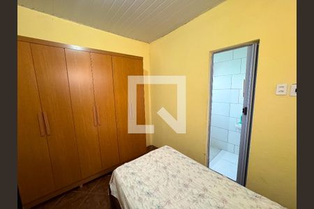 Quarto de casa à venda com 3 quartos, 400m² em Milionários, Belo Horizonte