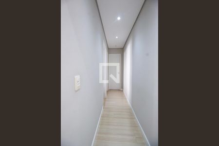 Corredor de apartamento à venda com 2 quartos, 58m² em Vila Sonia do Taboao, Taboão da Serra