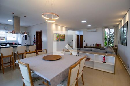 Sala de casa de condomínio para alugar com 3 quartos, 280m² em Alto da Boa Vista, Sorocaba