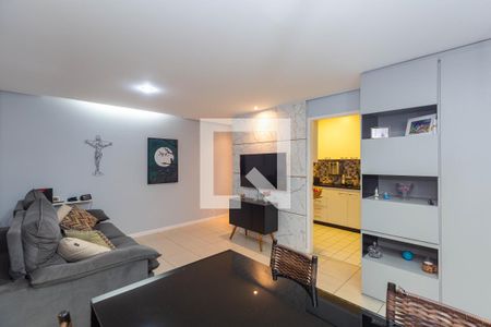 Sala de apartamento para alugar com 3 quartos, 80m² em Buritis, Belo Horizonte