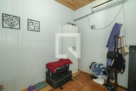 Quarto de casa para alugar com 4 quartos, 65m² em Rubem Berta, Porto Alegre