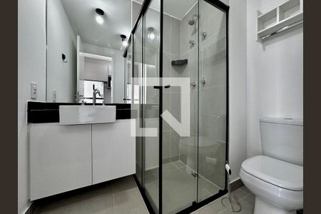 Banheiro  de kitnet/studio para alugar com 1 quarto, 31m² em Santo Amaro, São Paulo