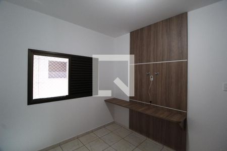 Quarto 2 de apartamento para alugar com 3 quartos, 84m² em Copacabana, Uberlândia